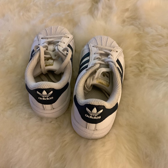 Superstar “Shelltoe” Adidas - Picture 2 of 4